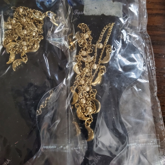 Fashion Jewelry and Hair Accesories Lot main image 7
